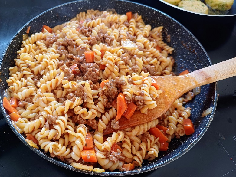 Easy Tasty Spaghetti Bolognese