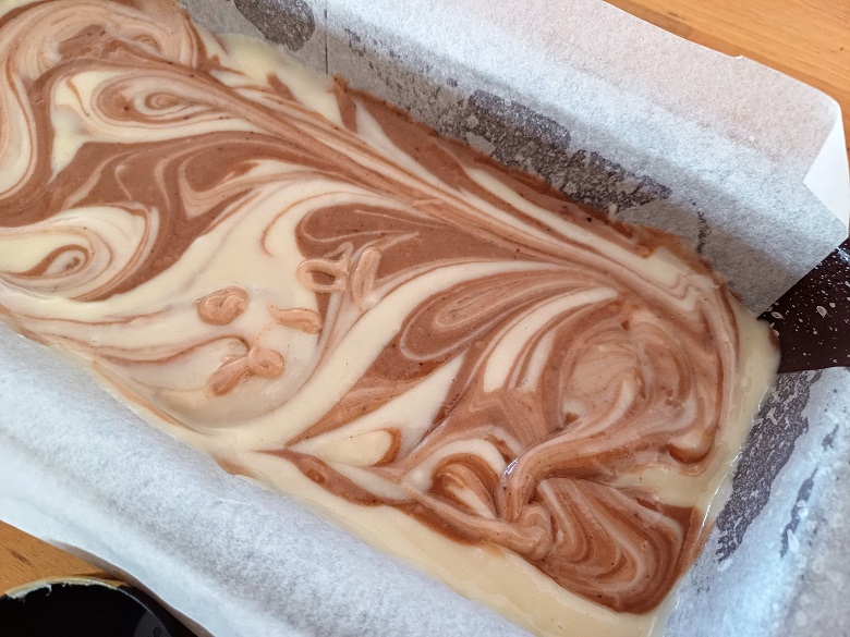 Easy Marble Cake Recipe