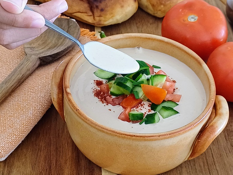 How do Middle Eastern restaurants make their Tahini?