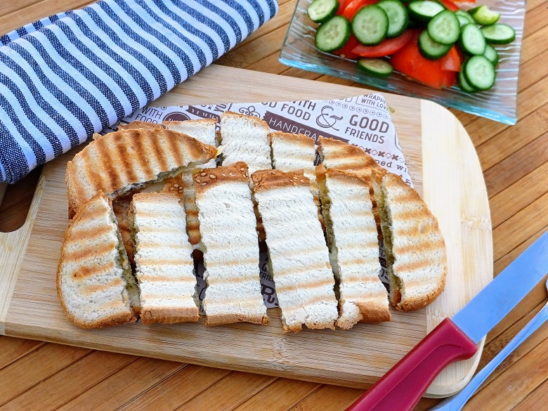 Cheesy Zaatar Toast Recipe