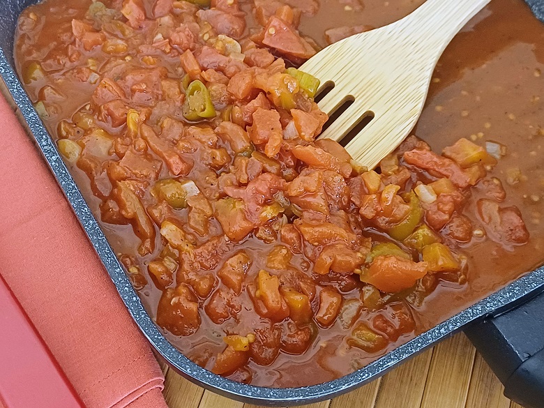 Spaghetti with tomato sauce recipe