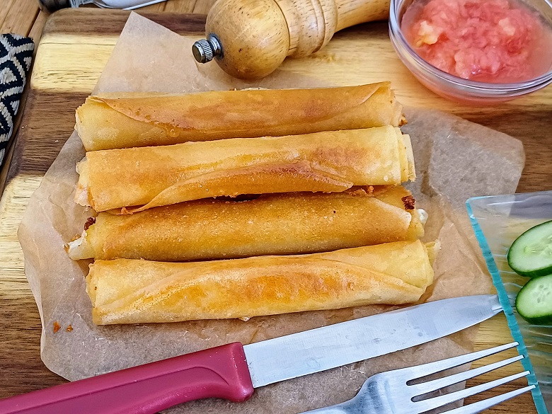 Quick & Easy Crispy Cheese Rolls