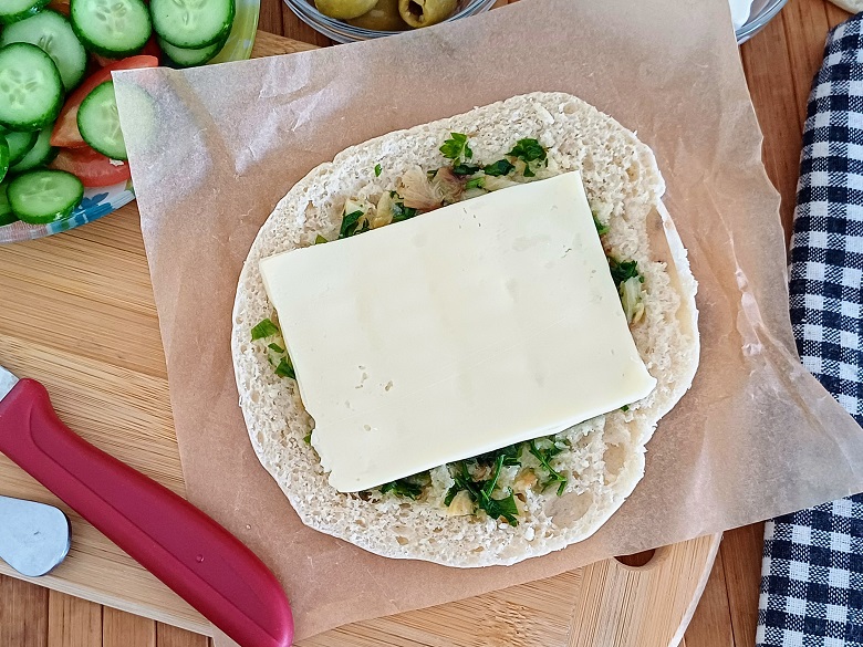 Quick Cheesy Garlic Bread