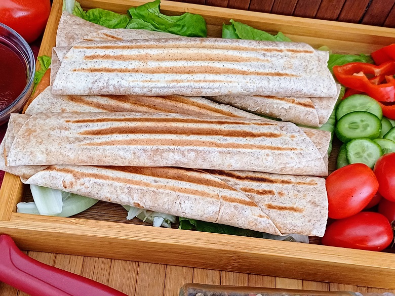 Easy tortilla wraps recipe - Quick & Easy 5 Minute Recipe