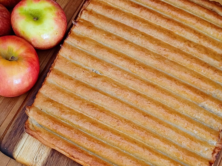 Easy Apple Strudel Recipe