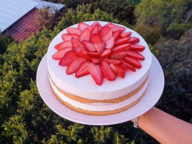 Strawberry Whipped Cream Cake Strawberry Whipped Cream Cake