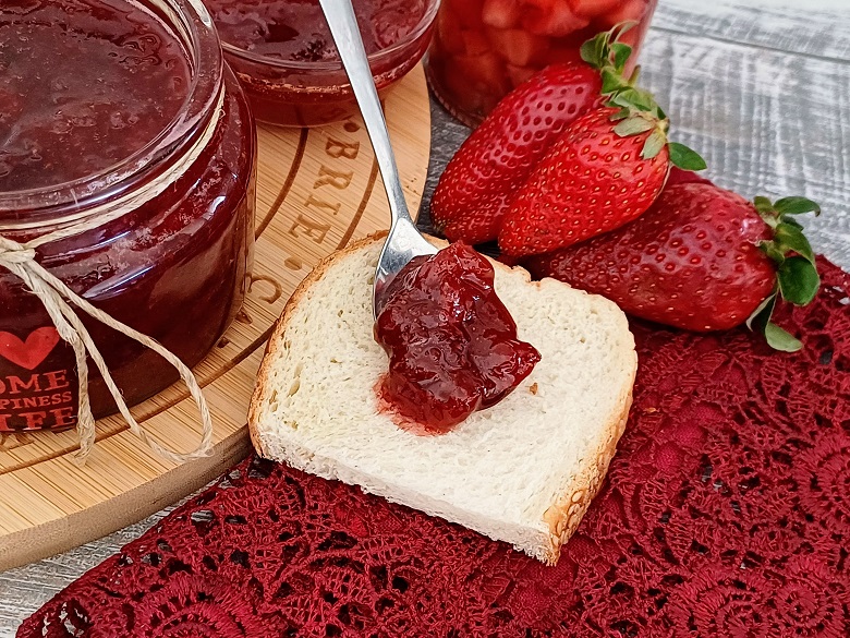 Classic Homemade Strawberry Jam Recipe
