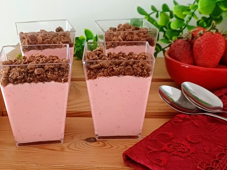 Quick Strawberry Mousse