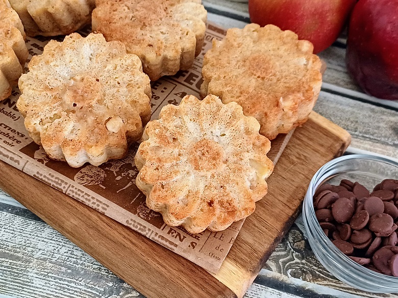 https://www.nikibfood.com/apple-and-chocolate-chips-muffins/ https://www.nikibfood.com/apple-and-chocolate-chips-muffins/