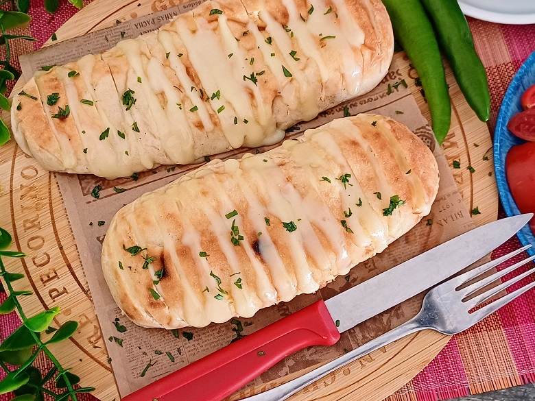 Cheesy buns Cheesy buns