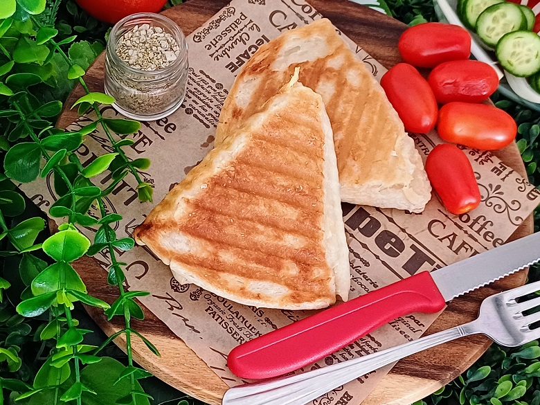 Grilled Cheese Malawach