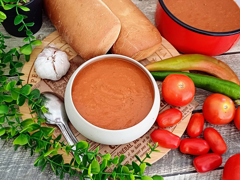 Creamy Homemade Tomato Soup Recipe