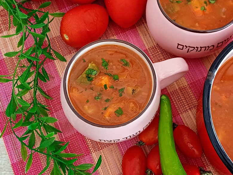 Easy Tomato Vegetable Soup