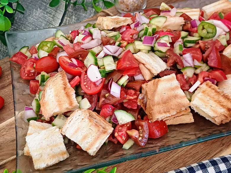 Easy Tomato Salad on Toast