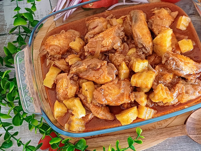 Yemeni Chicken With Potatoes