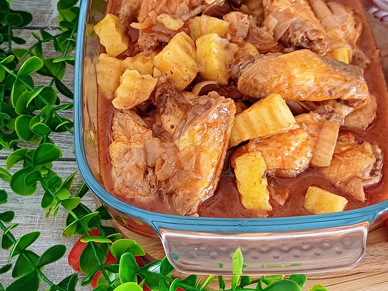 Yemeni Chicken With Potatoes