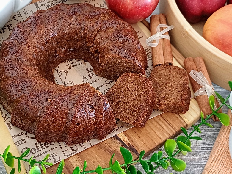 Best-Ever Honey Cake