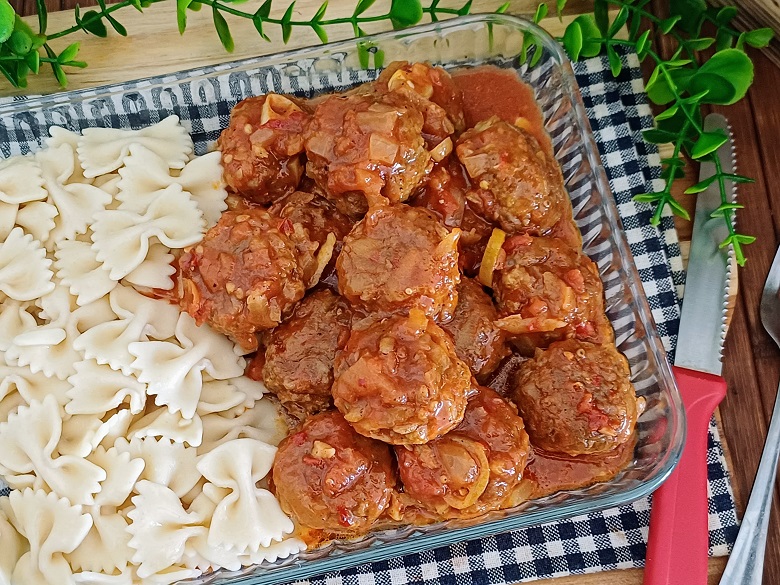 Easy Spaghetti and Meatballs Recipe