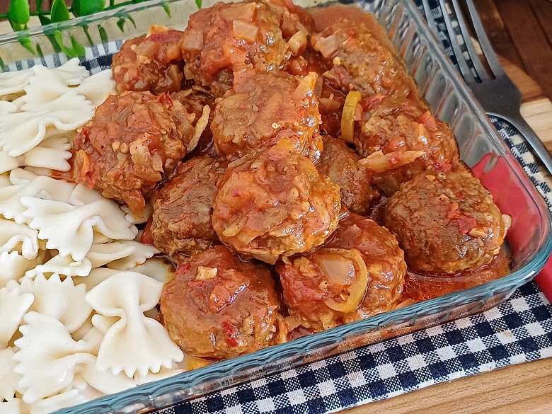 Easy Spaghetti and Meatballs Recipe