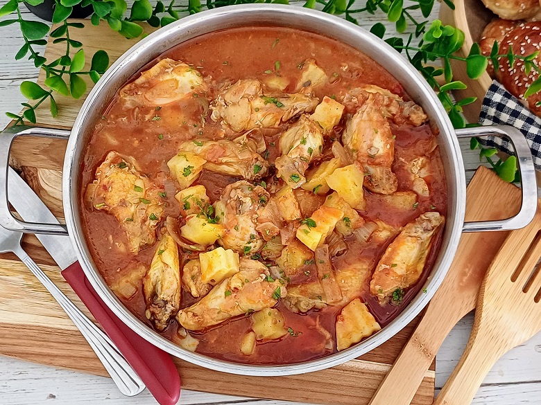 Chicken Wings with Potatoes recipe