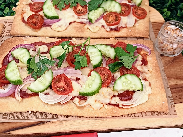 2-Minute Quick Pizza Dough (No Yeast, No Wait!) 2-Minute Quick Pizza Dough (No Yeast, No Wait!)