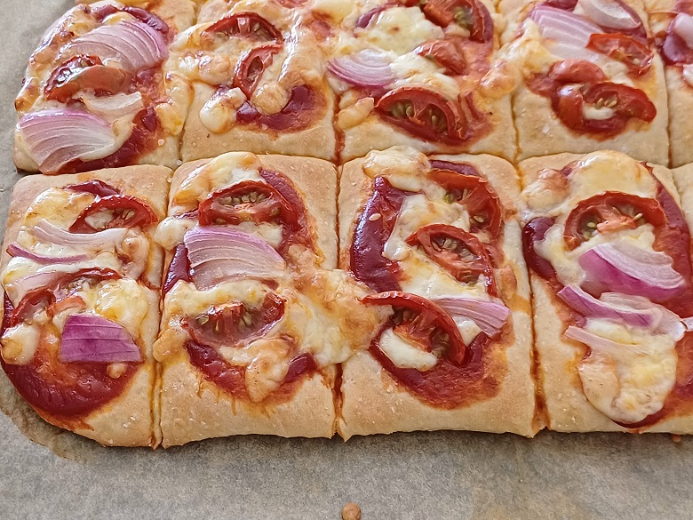 Kid-Friendly Sheet Pan Pizza Kid-Friendly Sheet Pan Pizza