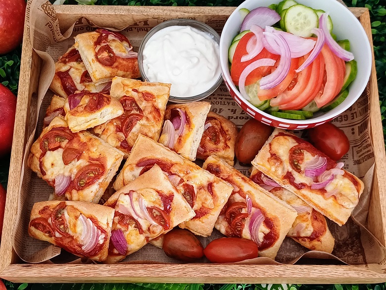 Kid-Friendly Sheet Pan Pizza Kid-Friendly Sheet Pan Pizza