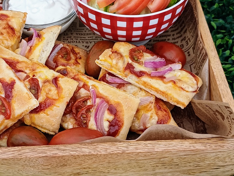 Kid-Friendly Sheet Pan Pizza Kid-Friendly Sheet Pan Pizza