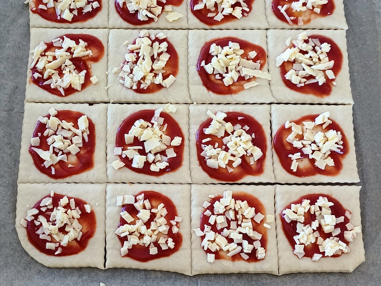 Sheet Pan Pizza: Easy Homemade Square Pizza