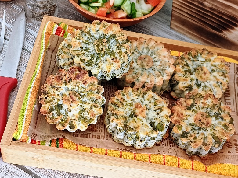 Healthy Spinach and Feta Muffins: Easy Recipe for Breakfast