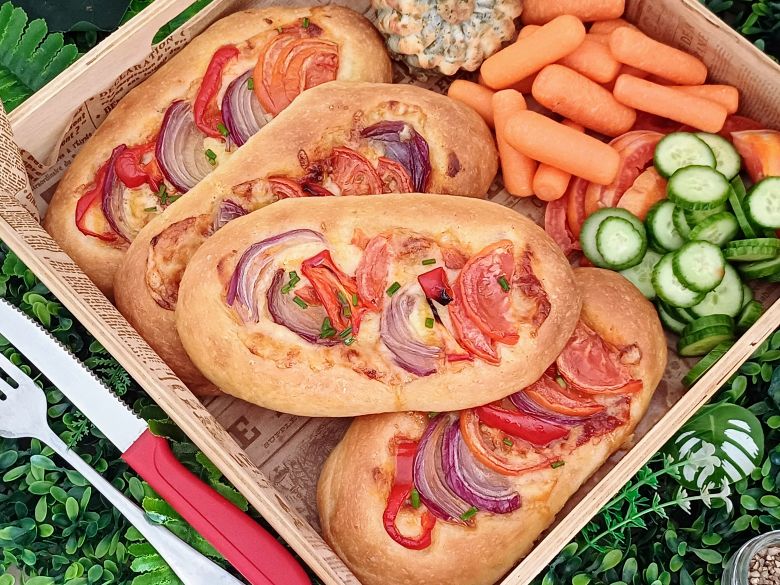 Easy Pizza Focaccia Recipe: Soft and Fluffy Dough