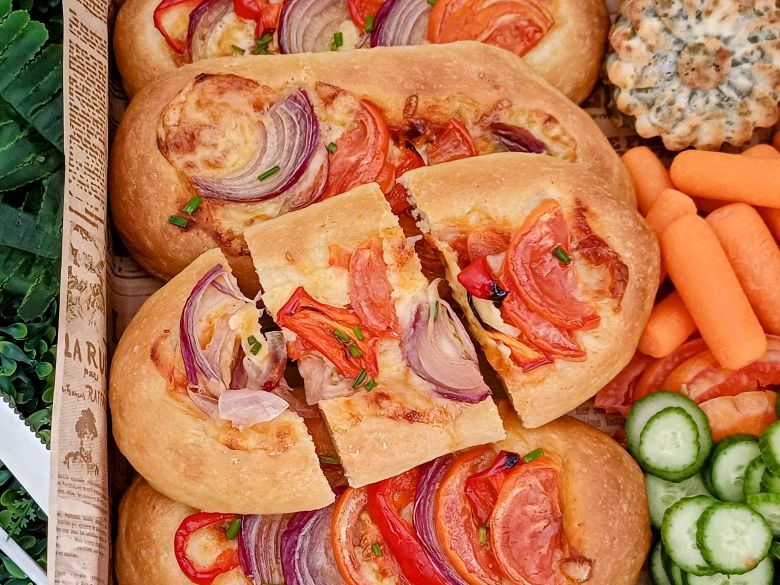 Easy Pizza Focaccia Recipe: Soft and Fluffy Dough