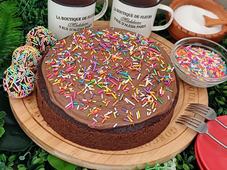 Super Moist Chocolate Loaf Cake