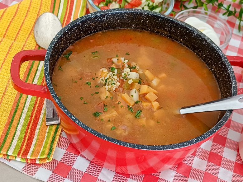 Bulgur and Vegetable Soup