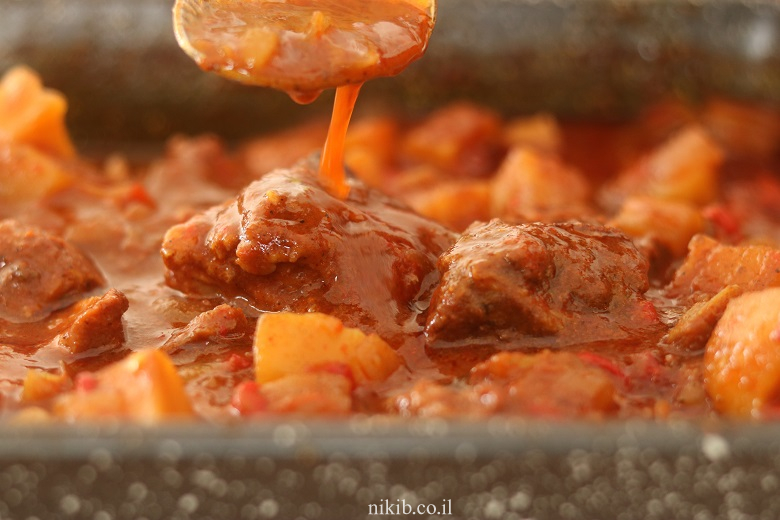 Beef and Potatoes in the Oven