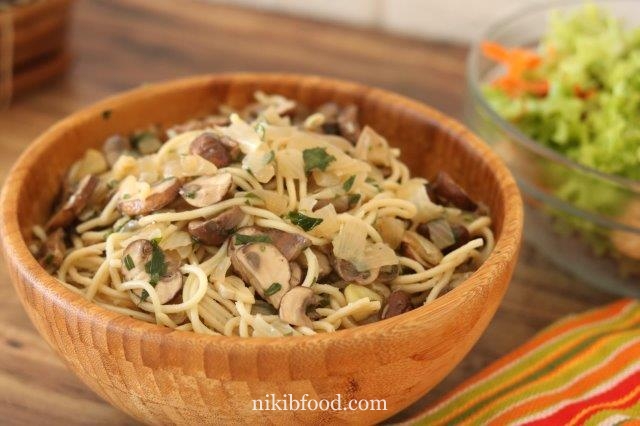 Pasta With Mushroom and Onions