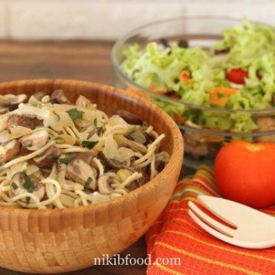 Pasta With Mushroom and Onions