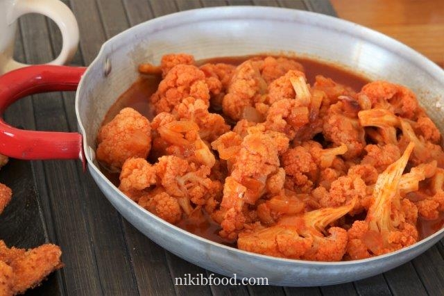 Cauliflower in sauce cooked in the microwave / Photo : nikib Cauliflower in sauce cooked in the microwave