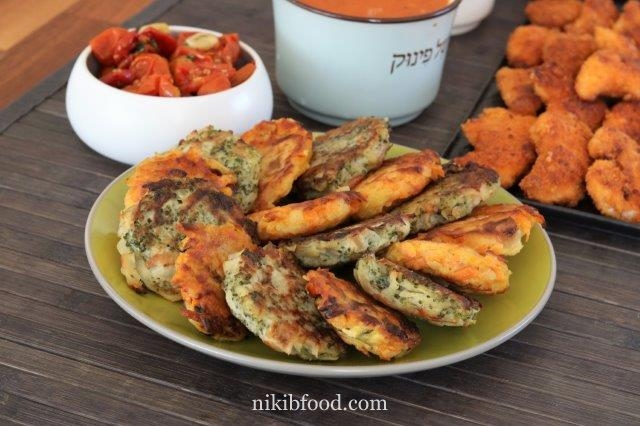 Fried veggie fritters / Photo : nikib Fried veggie fritters
