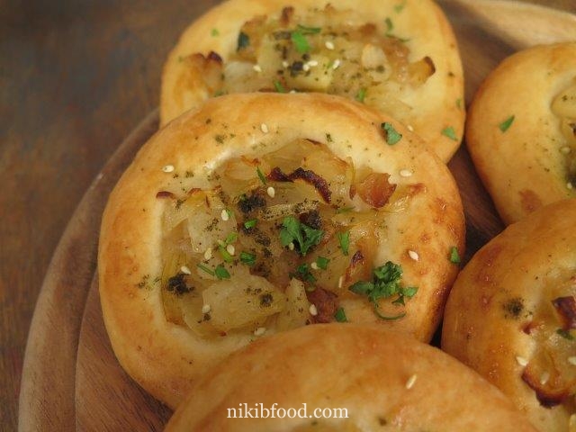 Pita bread with onion