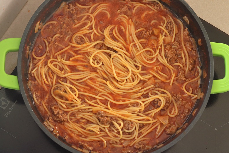 Quick and easy spaghetti bolognese recipe