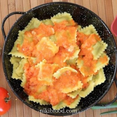 Ravioli in rosa sauce