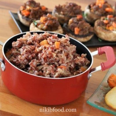 Full Red Rice with Peas and Carrots