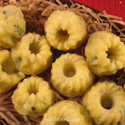 Sour Cream and Green Onion Muffins