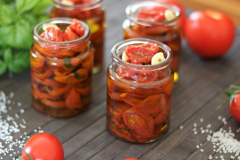 Sun Dried Tomatoes in Olive Oil