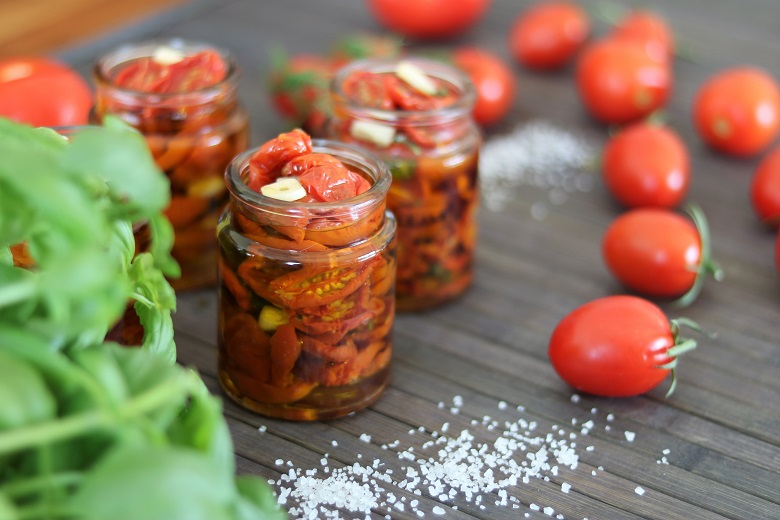 Sun Dried Tomatoes in Olive Oil
