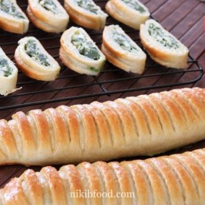 Cheese and spinach pastry