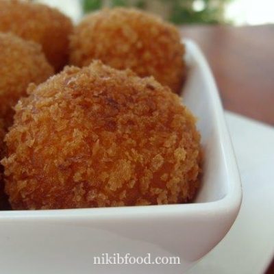 Sweet potato patties stuffed with cheese