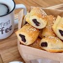 Soft and Fluffy Chocolate Buns