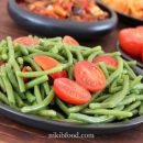Sauteed green beans with cherry tomatoes